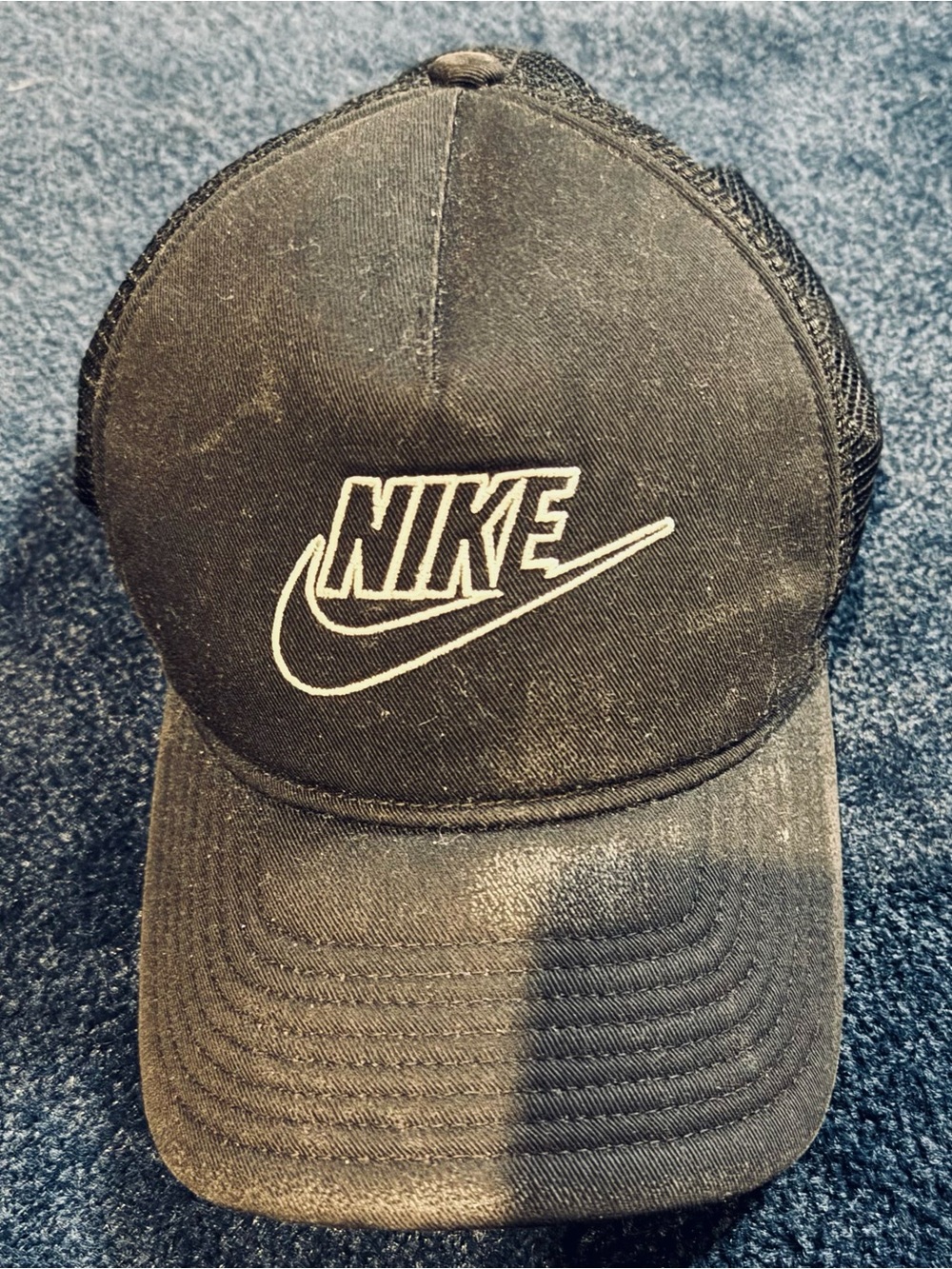 Nike - OS Vintage Trucker Hat “Black” (Size: OS)